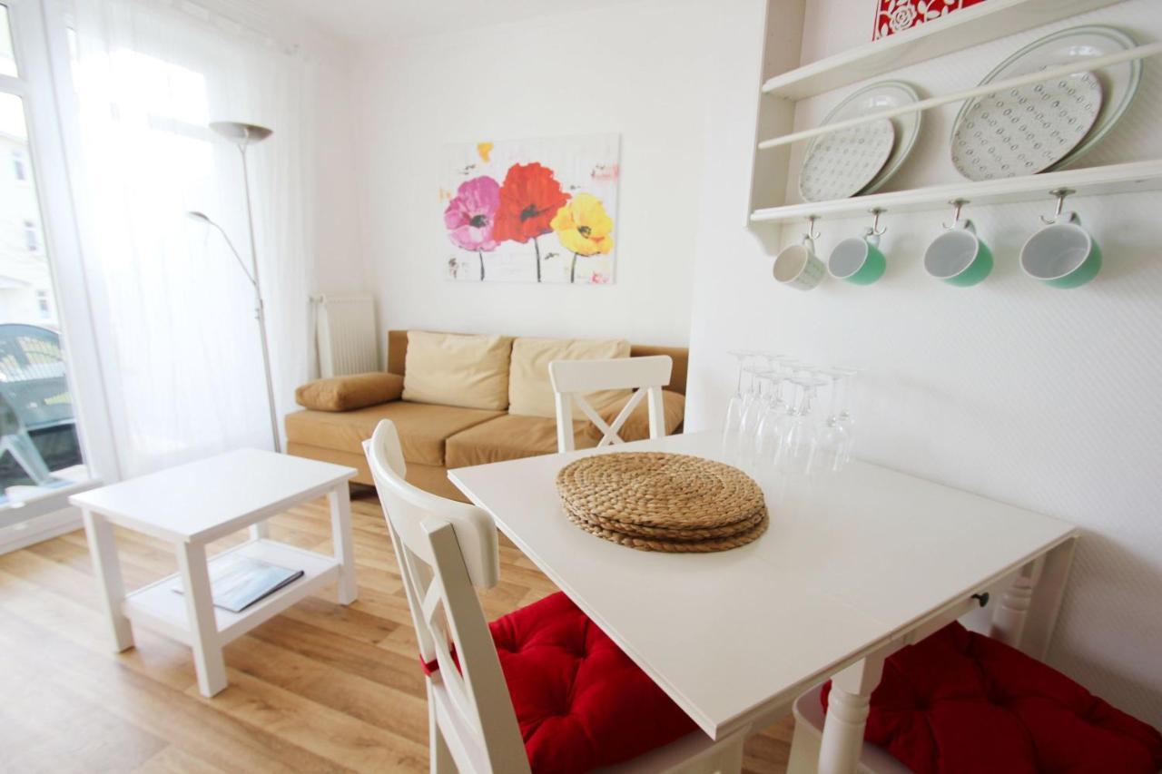 Terrasse, Gratis Nutzung Vom Ahoi Erlebnisbad Und Sauna In Sellin - Meeresblick Fewo 32 괴렌 외부 사진