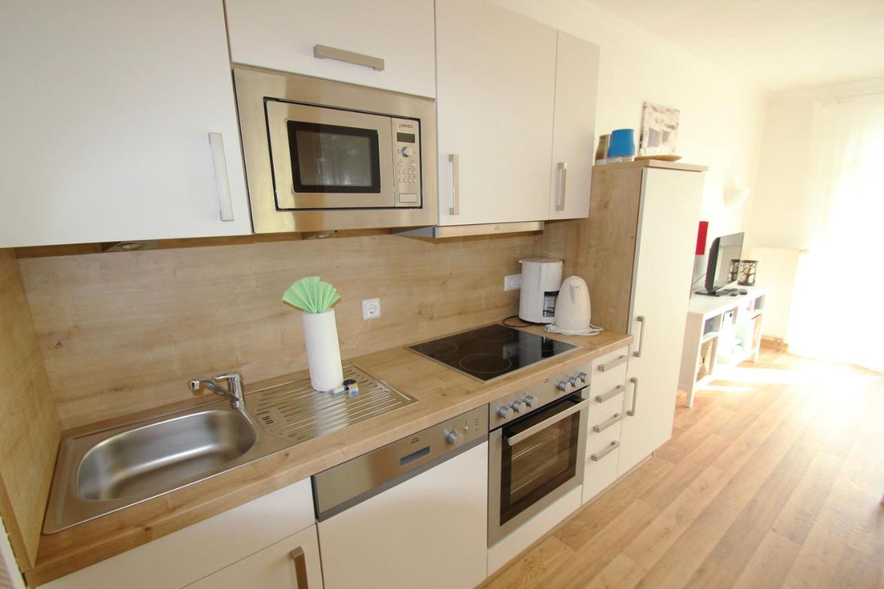 Terrasse, Gratis Nutzung Vom Ahoi Erlebnisbad Und Sauna In Sellin - Meeresblick Fewo 32 괴렌 외부 사진